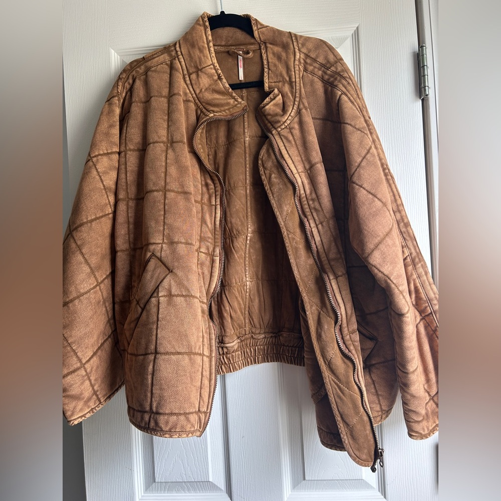 Free people burnt orange/Brown dolman Quilted knit Jacket; L; $150